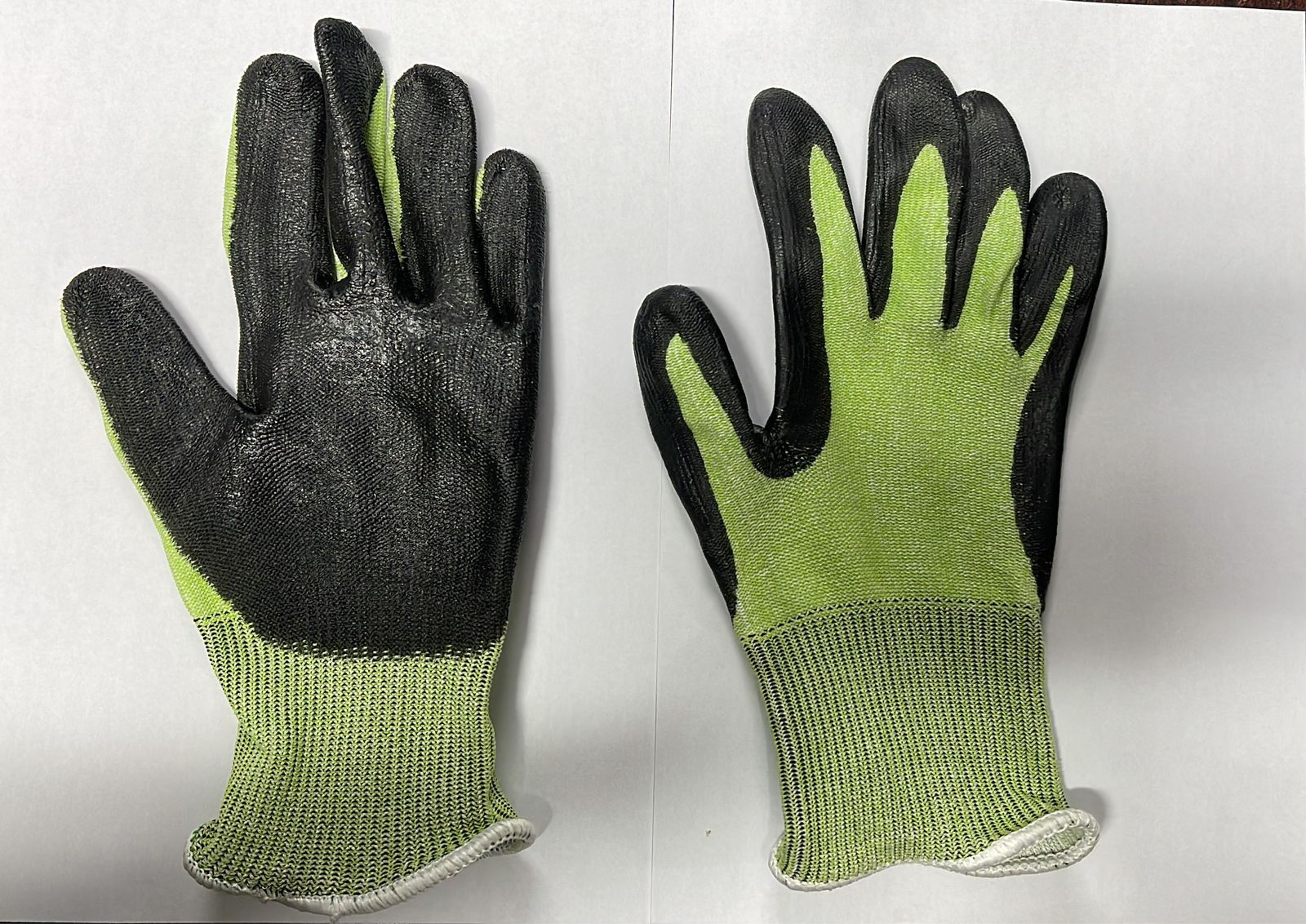 kite flying gloves